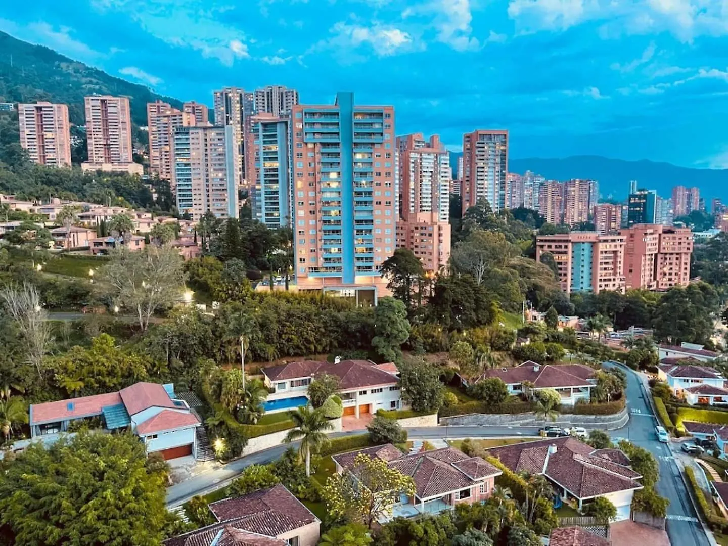 Apartment 25Th Floor Luxury 2 Bedrooms Ac Pool & Gym 2503 Medellin Colombia