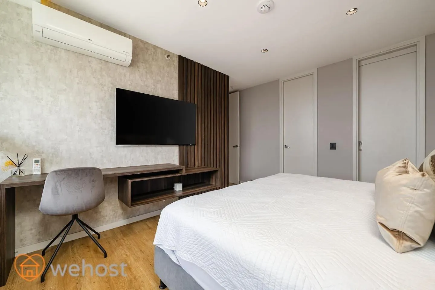 25Th Floor Luxury 2 Bedrooms Ac Pool & Gym 2503 Medellin