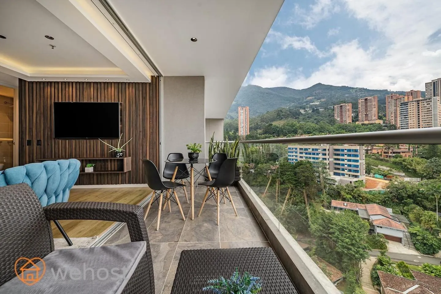 25Th Floor Luxury 2 Bedrooms Ac Pool & Gym 2503 Medellin
