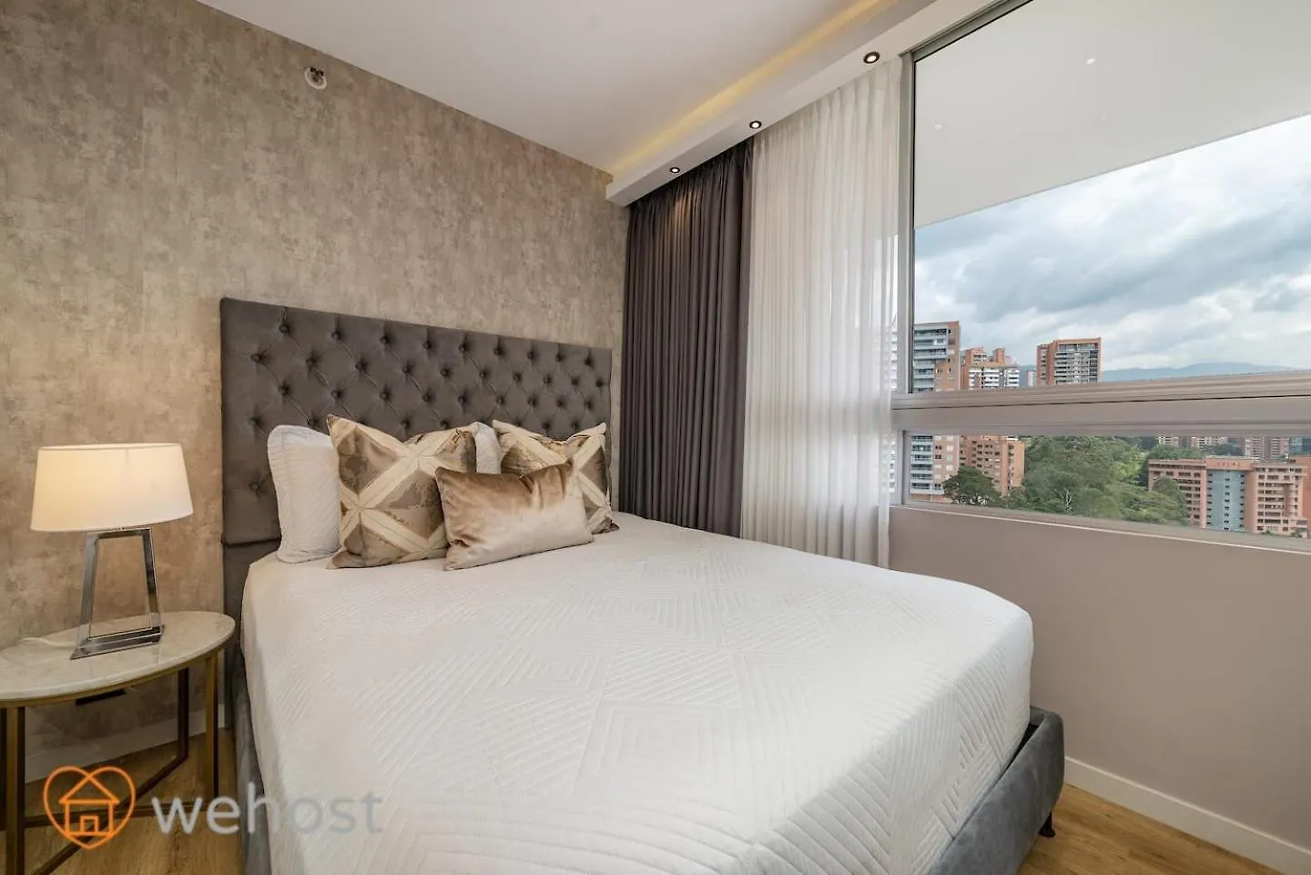 25Th Floor Luxury 2 Bedrooms Ac Pool & Gym 2503 Medellin 0*,  Colombia