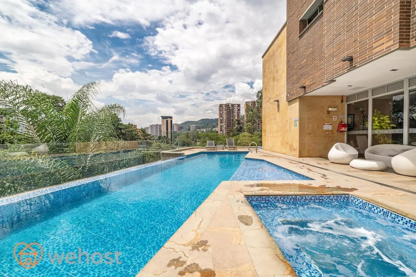 25Th Floor Luxury 2 Bedrooms Ac Pool & Gym 2503 Medellin
