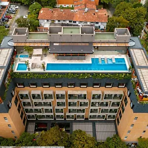 4* Hotel Landmark