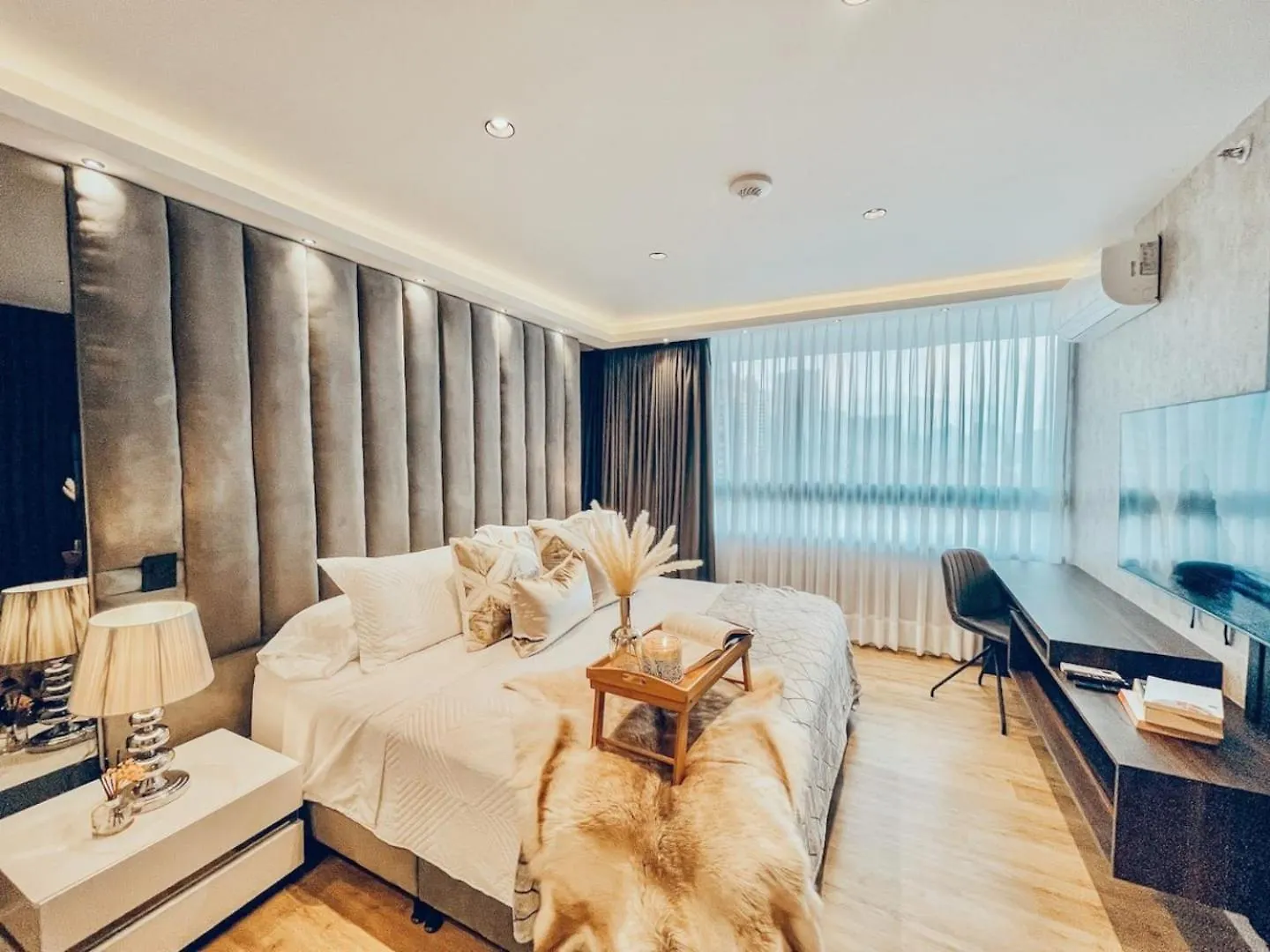 25Th Floor Luxury 2 Bedrooms Ac Pool & Gym 2503 Medellin Colombia